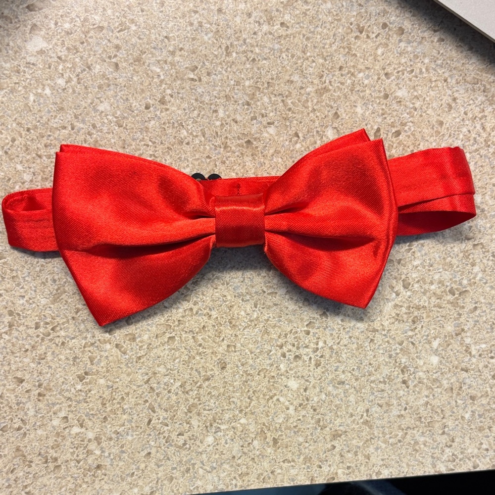 Bright Red Satin Bow Tie for costume- Unbranded